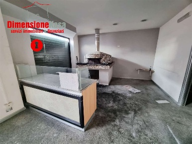 Foto Negozio in via giuseppe garibaldi, Tufino Centro di 130 m² in affitto