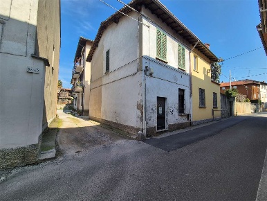 Foto Ufficio in Via dei tre ponti 5, Lomazzo Centro di 80 m² con 3 locali
