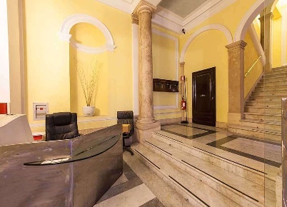 Foto Ufficio in Via IV Novembre, Roma di 600 m² con 12 locali in affitto