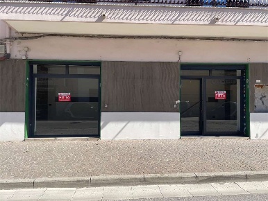 Foto Magazzino in Via Venezia, Mondragone di 55 m² con 1 locali in affitto