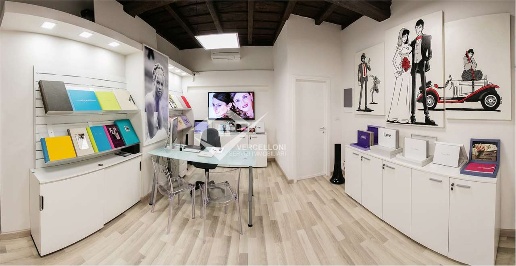 Foto Negozio a Novara di 60 m² con 2 locali in affitto