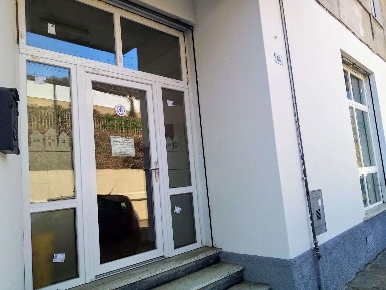 Foto Negozio in via toce 81, Villadossola di 110 m² con 3 locali in vendita