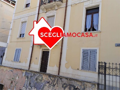 Foto Ufficio a Catanzaro di 85 m² con 3 locali in affitto
