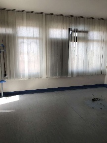 Foto Ufficio in Piazza Falcone, Mondragone di 40 m² con 2 locali in vendita