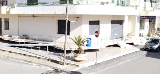 Foto Negozio in via congedi, Ugento Centro di 100 m² con 2 locali
