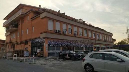 Foto Ufficio in Via Tuscolana 1890, Roma Anagnina di 109 m² con 1 locali