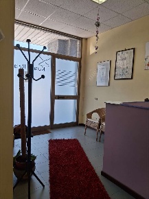 Foto Negozio in GIBELLINI 66, Novara San Rocco di 73 m² con 3 locali