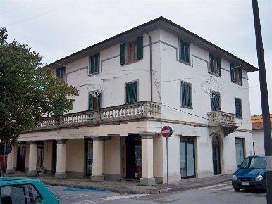 Foto Ufficio in Altopascio, Altopascio Altopascio Centro di 863 m²