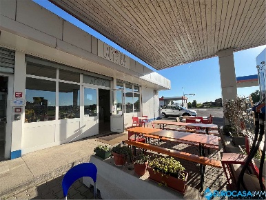 Foto Negozio in Via Serragli, Novi di Modena di 70 m² con 1 locali