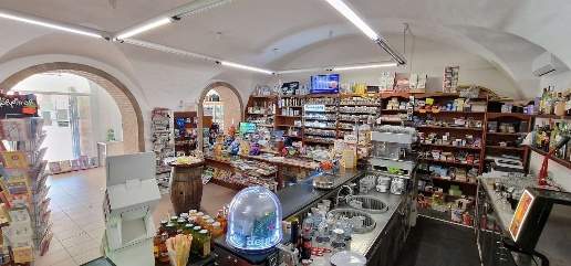 Foto Attività commerciale a Perugia di 160 m² con 2 locali in vendita