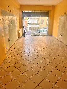 Foto Negozio a Mantova di 65 m² con 1 locali in affitto