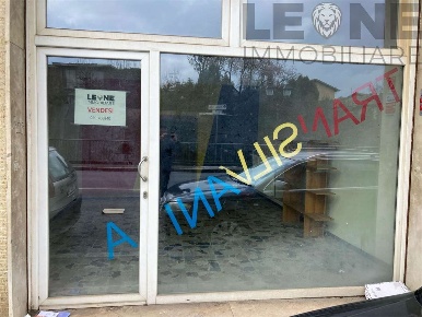 Foto Negozio a Vignola di 33 m² con 2 locali in vendita