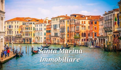 Foto Attività commerciale in santa maria formosa, Venezia di 32 m²