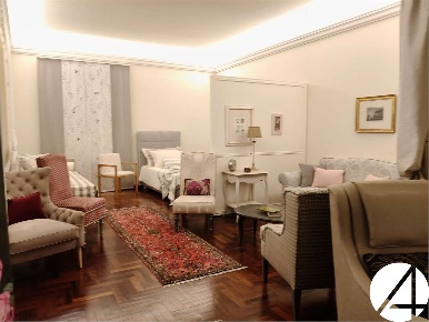 Foto Negozio in Via Montalbano, Quarrata Centro di 560 m² con 15 locali
