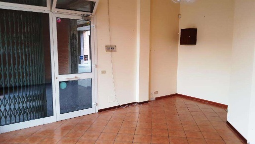 Foto Negozio a Savignano sul Panaro di 35 m² con 1 locali in affitto