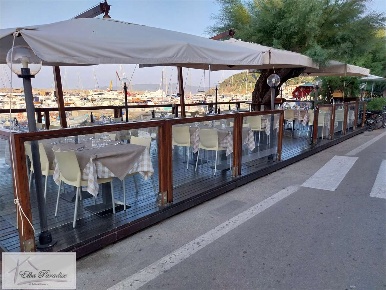 Foto Attività commerciale a Marciana Marina di 100 m² con 4 locali