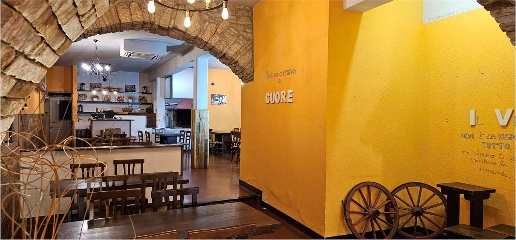 Foto Negozio in Assisi, Assisi Centro Storico di 155 m² con 1 locali