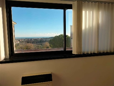 Foto Ufficio in VIA PERGOLESI, Castelfidardo Centro di 60 m² con 3 locali