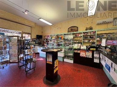 Foto Negozio a Vignola di 80 m² con 1 locali in vendita