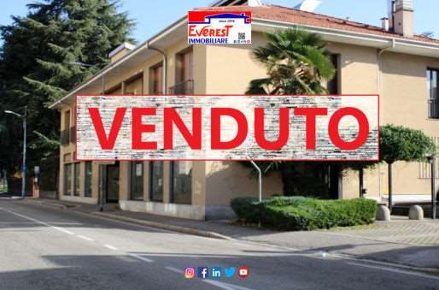 Foto Negozio in Via Egidio Checchi 21-23, Gallarate Arnate di 625 m²