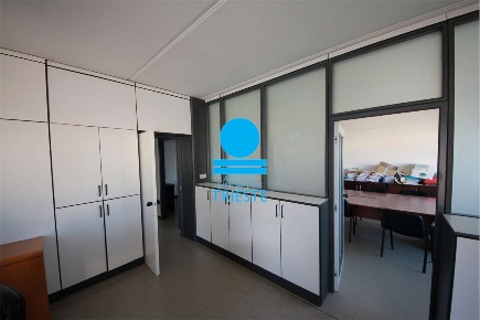Foto Ufficio a Pesaro di 200 m² con 7 locali in vendita
