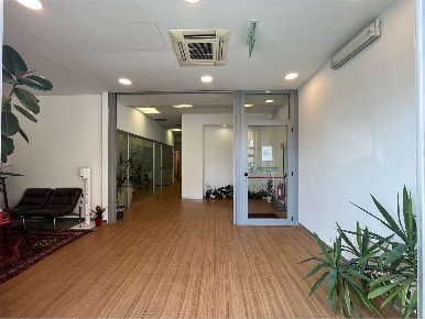 Foto Negozio in via Ariovisto Pezzotti  20, Ancona Palombare di 164 m²