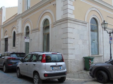 Foto Negozio a Corato di 60 m² con 2 locali in affitto