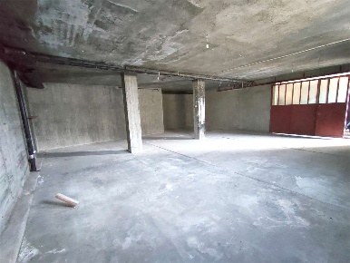 Foto Magazzino in località Soleil 11, Châtillon Centro di 90 m² in vendita