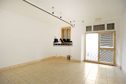 Foto Ufficio in Via Garibaldi 71, Fino Mornasco Centro di 30 m² in vendita