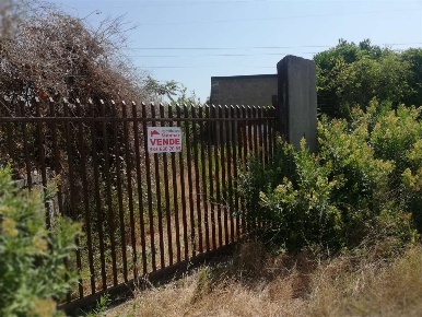 Foto Magazzino in Viale Giovanni Merola, Sparanise di 70 m² con 1 locali