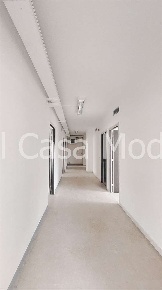 Foto Ufficio in Via Cagliostro, Modena San Faustino di 625 m² con 18 locali