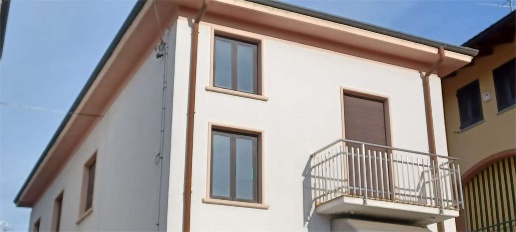 Foto Ufficio in via scalabrini 18, Cermenate di 85 m² con 3 locali