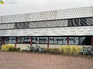 Foto Ufficio a Fiorano Modenese di 1100 m² con 2 locali in affitto