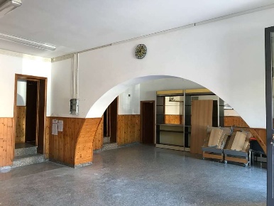 Foto Negozio a Deruta di 98 m² con 3 locali in vendita