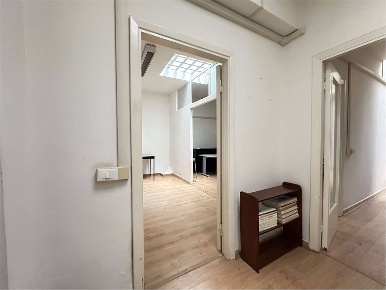 Foto Ufficio in via tagliamento 4, Ancona Adriatico di 157 m² con 8 locali