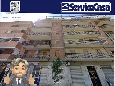 Foto Negozio in VIA NAPOLI, Cerignola Centro di 200 m² con 2 locali