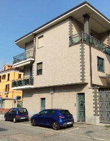 Foto Negozio in CORSO TORINO, Alpignano di 235 m² con 2 locali in vendita