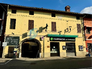 Foto Negozio a Sillavengo di 60 m² con 2 locali in vendita