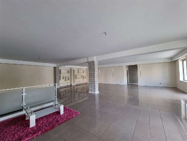 Foto Negozio in VIA LUCREZIA DELLA VALLE 72, Catanzaro Santa Maria