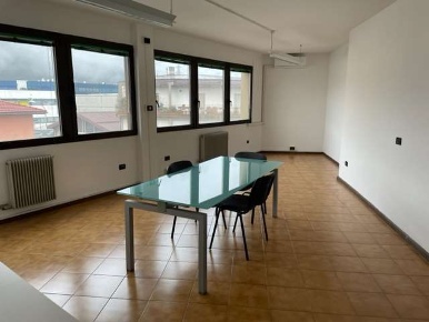 Foto Ufficio in Via del Commercio, Trento Maccani - Campotrentino di 70 m²