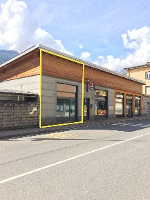 Foto Negozio a Sondrio di 70 m² con 2 locali in affitto