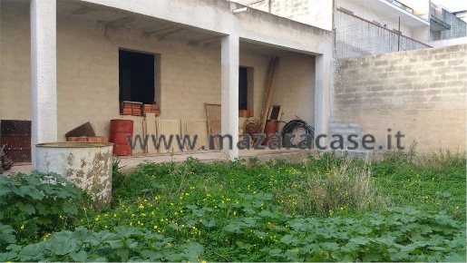 Foto Magazzino a Mazara del Vallo di 1 m² con 1 locali in vendita