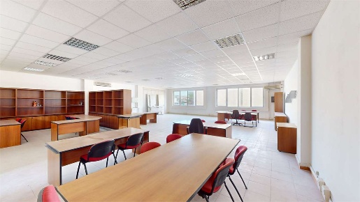 Foto Ufficio a Castelfidardo di 160 m² con 160 locali in vendita