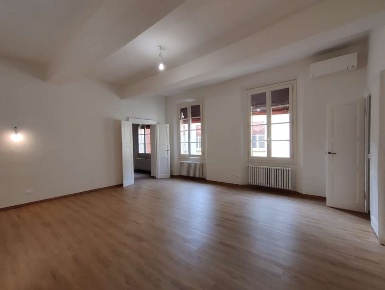 Foto Ufficio a Reggio nell'Emilia di 207 m² con 7 locali in affitto