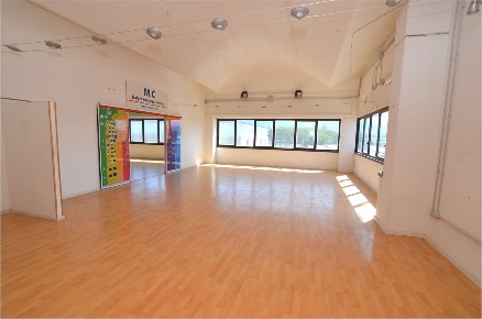 Foto Ufficio a Larciano di 650 m² con 3 locali in vendita