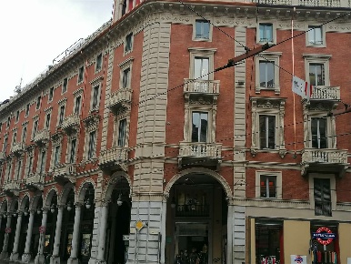 Foto Ufficio in via Pietro Micca  20, Torino Quadrilatero Romano di 80 m²