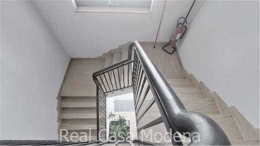 Foto Ufficio in Via Emilia Ovest, Modena Madonnina - Tre Olmi di 150 m²