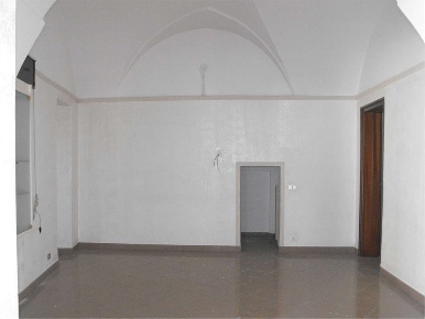 Foto Negozio a San Giorgio Ionico di 50 m² con 3 locali in affitto