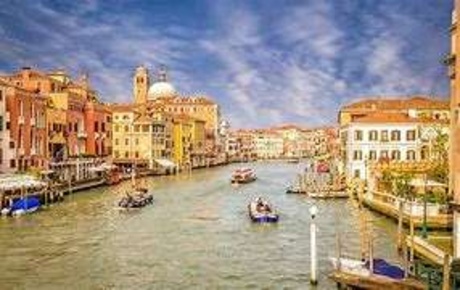 Foto Negozio in piazza san marco, Venezia San Marco di 150 m² con 8 locali