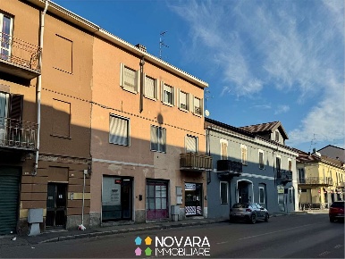 Foto Negozio a Novara di 71 m² con 2 locali in vendita